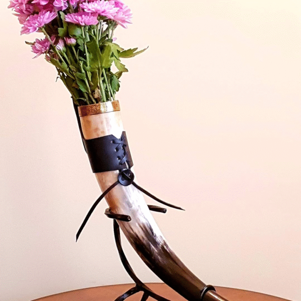 Horn Home Decor Item with Real Horns Table Vase for Wall Decoration (with Leather Strap, 1 Unit, Large, Multicolor)