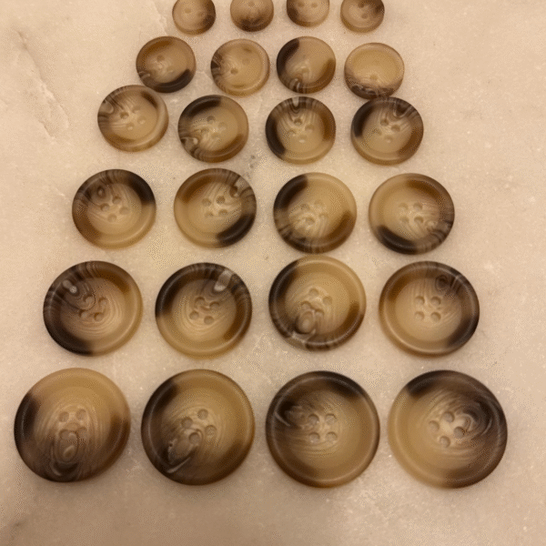 6pcs, Horn Button, 6 Sizes, 25mm, 23mm, 21mm, 18mm, 15mm, 12mm, 11.5mm, Horn Buttons, Beige, Brown, Buttons, Mock Horn, Warm Tone, Smooth