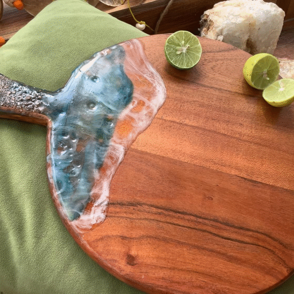 Pine Wood Epoxy Resin Art Tray, Wooden Kitchen Chopping Boards for Vegetables, Fruits, Meat, Cheese, Bread & Wooden Serving Platter, Round Wave Board (Round)